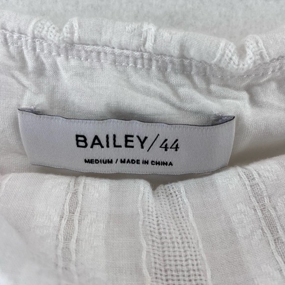 Bailey 44 White Yarrow Top Sz Medium - Picture 3 of 8